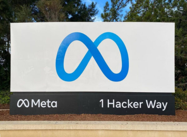 Zeichen am Meta Hauptquartier