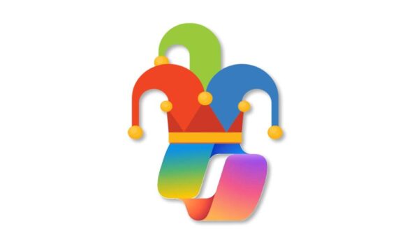 Deko: Copilot-Logo mit Narrenkappe